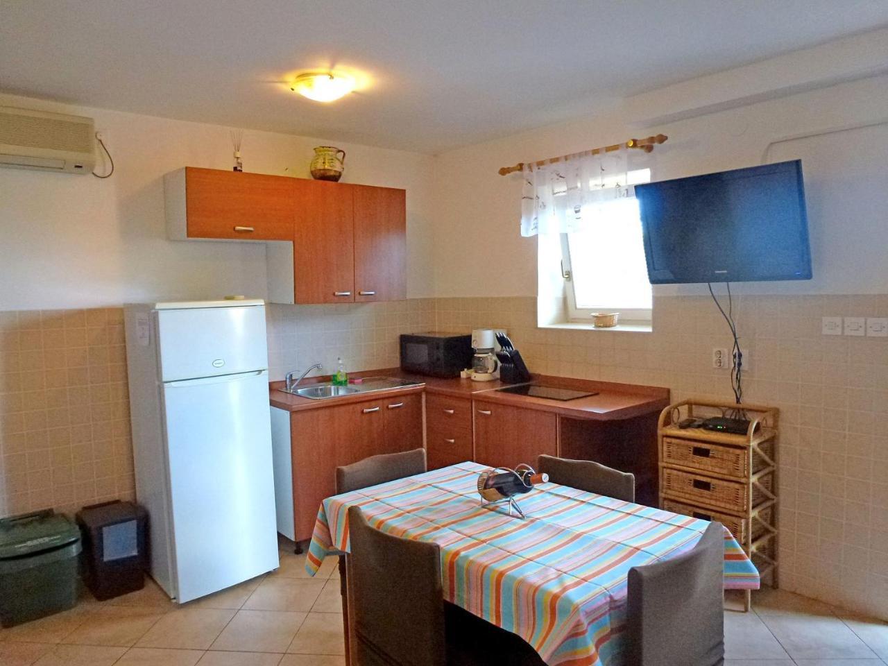 Apartment Ivona Нивице Экстерьер фото
